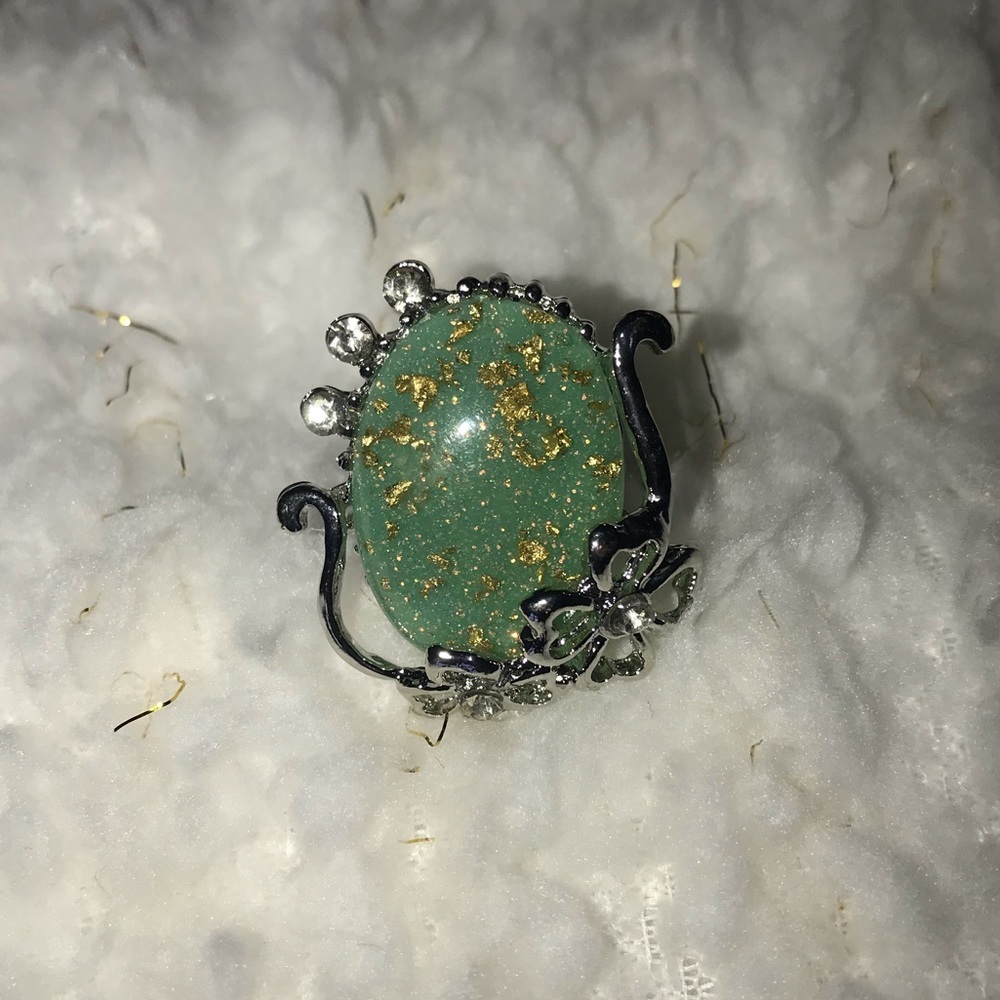Flower Ring - Picture 3 of 4